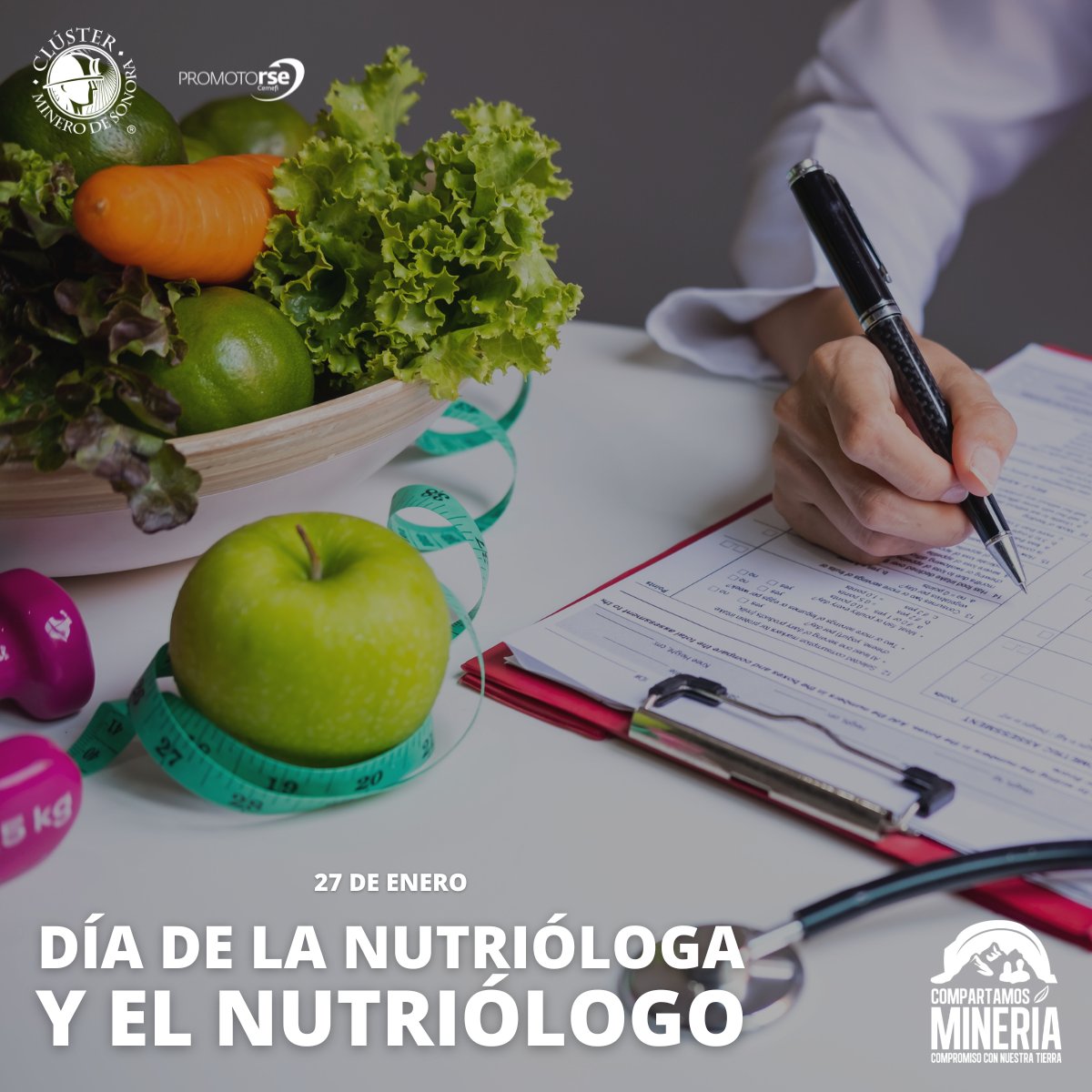 🥗Felicitamos en su día a las y los profesionales en #nutrición cuya labor promueve entornos y hábitos más saludables para mejorar nuestra salud.

Su labor forma una parte muy importante en nuestro #SectorMinero ¡Gracias!

#DíaDelNutriólogo #DíaDeLaNutrióloga