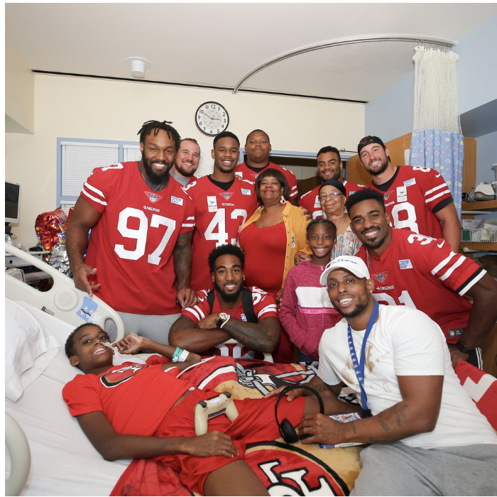 LPFCH's tweet photo. Do you want to show your support for the @49ers, help @StanfordChild win a friendly competition, AND win two roundtrip tickets on @SouthwestAir? 

Now you can! Donate $49 before the Big Game to show your #NinersNation Pride! #NFLPlayoffs #49ers 

https://t.co/CUC3xyiV3X https://t.co/OZ074F0UNW