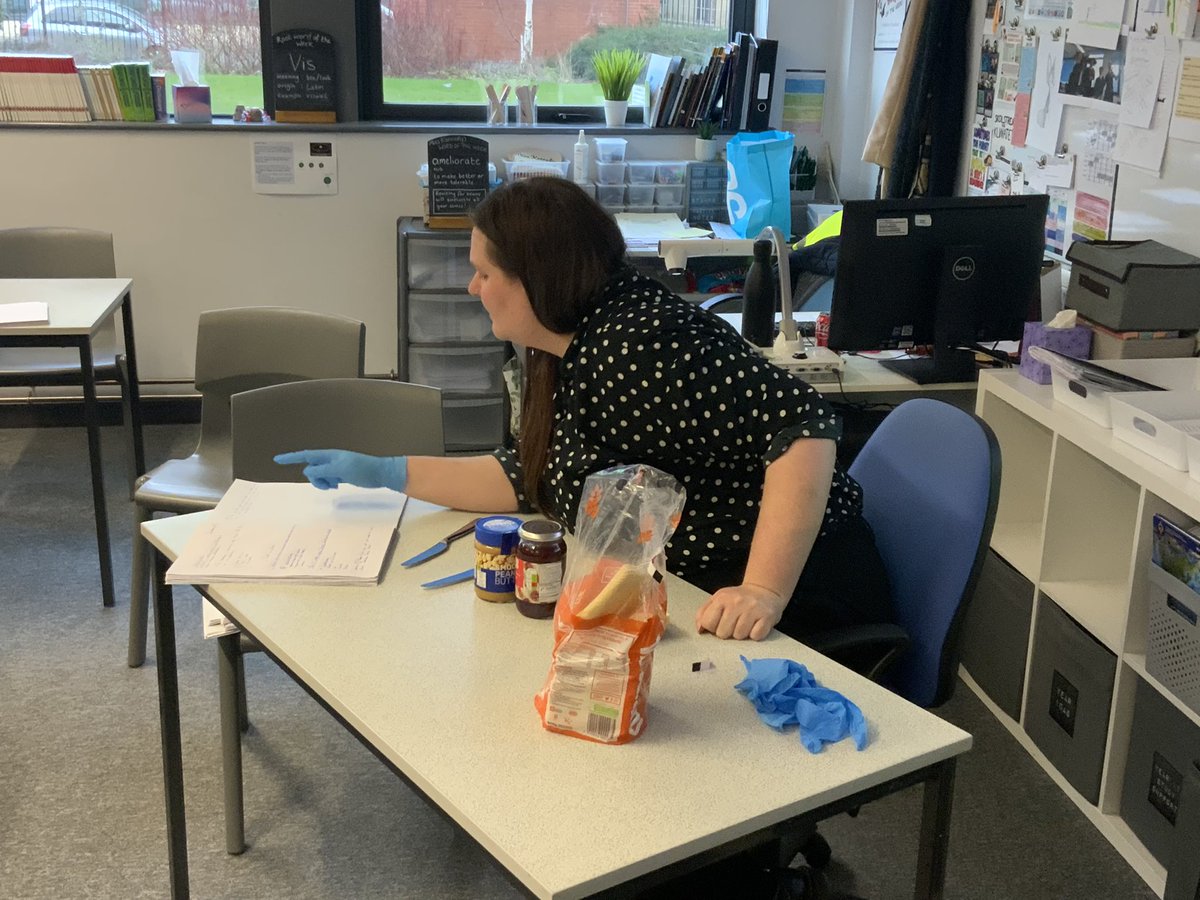gorse_ruth's tweet photo. Miss Kennedy is teaching her students in Year 7 the power of instruction by following their written instructions to make a peanut butter and jam sandwich 🥪 #instruction #literacy #imperatives #messylesson https://t.co/l69pr6u7GO