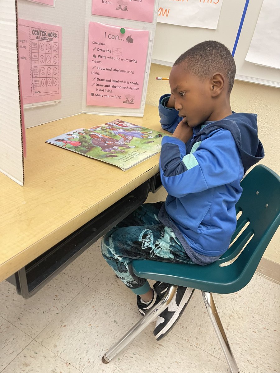 Literacy Week at Gulfstream Academy of Hallandale Beach K8
<a href="/BCPS_ElemELA/">Elementary ELA</a> @BCPSElementary #FLCelebratesLiteracy #BrowardReads <a href="/raudedia/">Diane Raude, M.Ed</a> <a href="/mmiller_BCPS/">Melissa J. Miller</a> <a href="/VeroSclafani/">Veronica Sclafani</a>