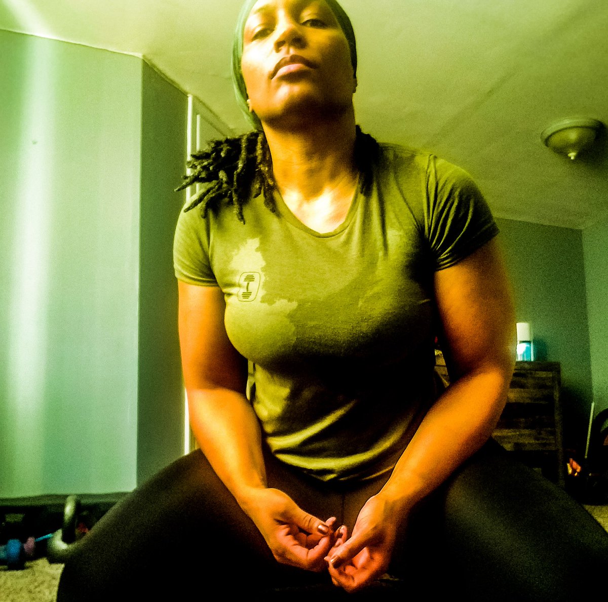 ItsJessicaTerry's tweet photo. I'm not just saying it when I say that working out consistently helps keep my mind right for my writing. 

If I don't work out, I feel like crap. If I feel like crap, the last thing I care about is trying to create. And I can hardly focus on that, anyway. 
#itworksforme https://t.co/8X2eu6h0uv