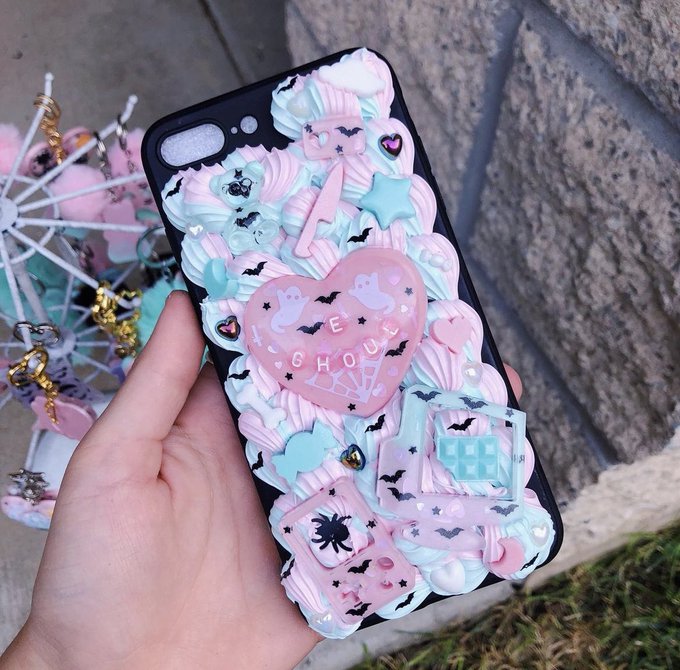 how many of you were there for my 2019-2020 resin shop arc? and how many of u want me to bring it back