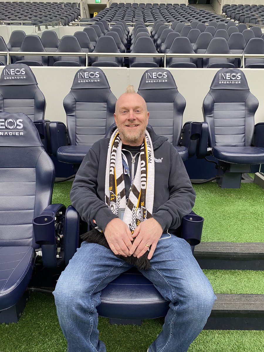 stonecold69's tweet photo. Day out doing the Skywalk and stadium tour at Spurs. While it's all very nice, it's not Vale Park is it 🖤🤍🖤 @OfficialPVFC #PVFC #Feedthepope https://t.co/QGUeD0RlOL