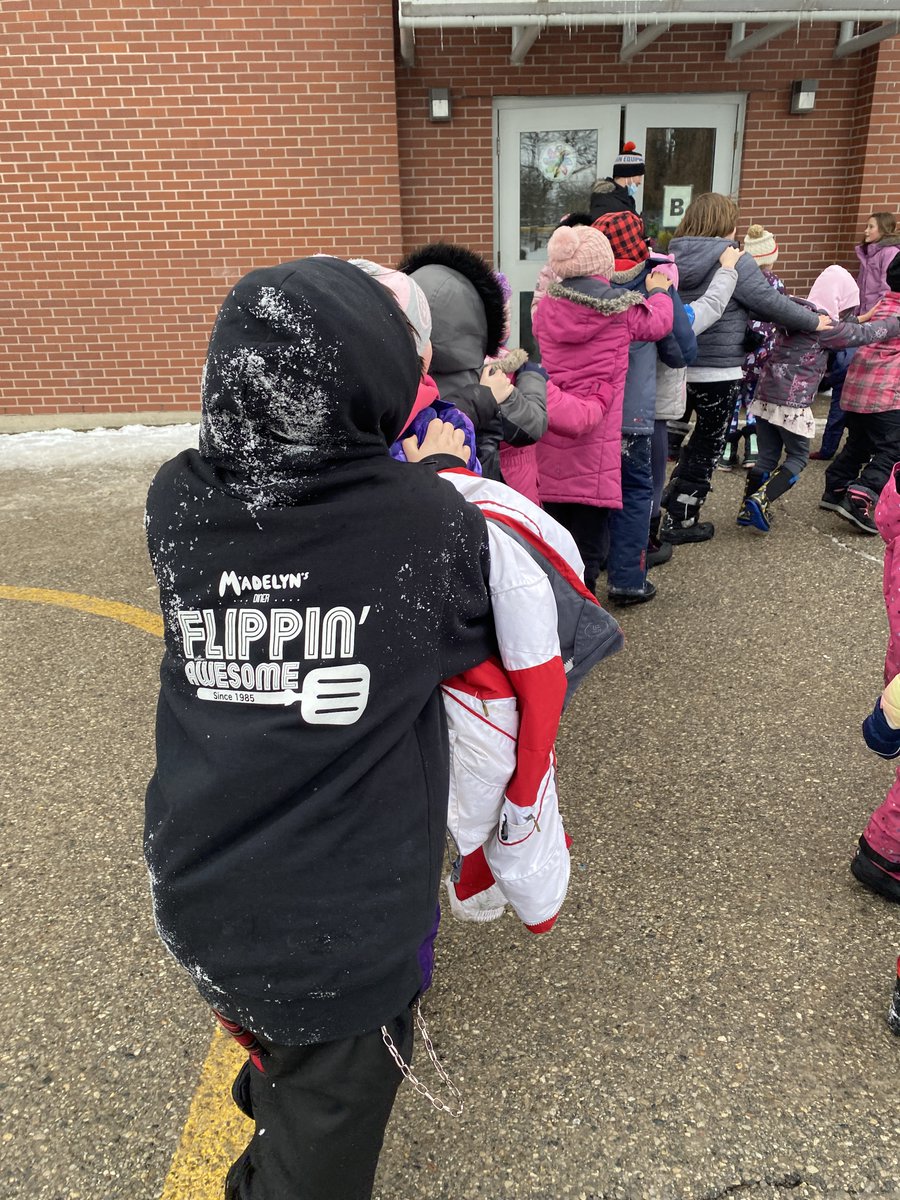 It was a wonderful day at Anne Hathaway Public School today!  We capped off our Mental Health and Wellness Awareness week by taking part in an optional yoga and meditation session and a recess dance party! #iAMwell #I❤️AHPS <a href="/yourschools/">Avon Maitland District School Board (AMDSB)</a>