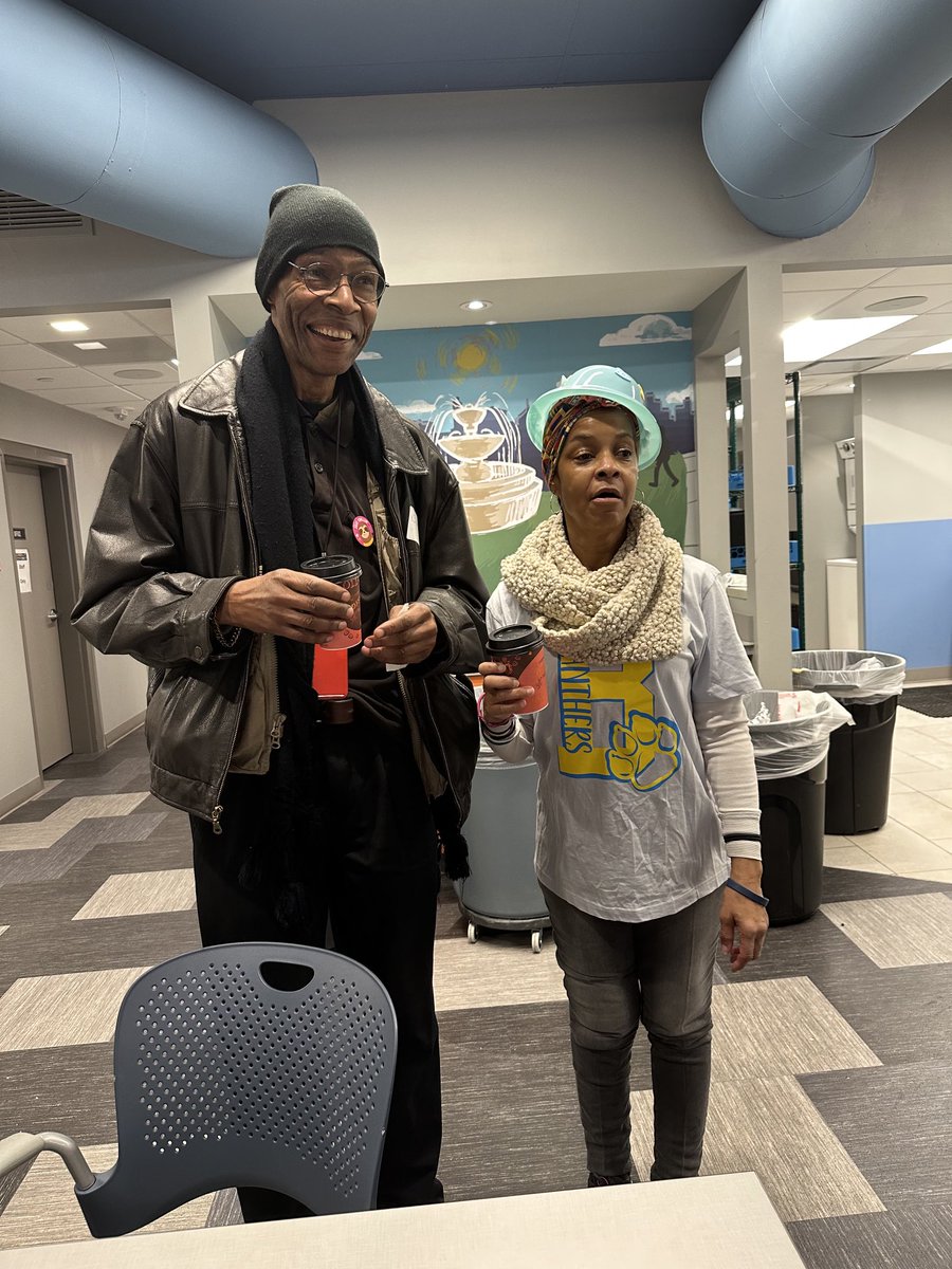rfreers's tweet photo. Angels are among us. These two grandparent volunteers serve at Banneker Elementary School every day. It warms my heart. https://t.co/bQT2k4KkBu
