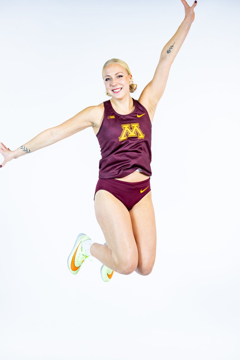 Only one Gopher in uniform today at the Jack Johnson Classic! <a href="/Lexyberger23/">Lexy Berger</a> will compete in the pole vault starting at 5 p.m. at the U of MN Fieldhouse! 

LIVE RESULTS: z.umn.edu/liveJJC23
PREVIEW: z.umn.edu/preJJC23