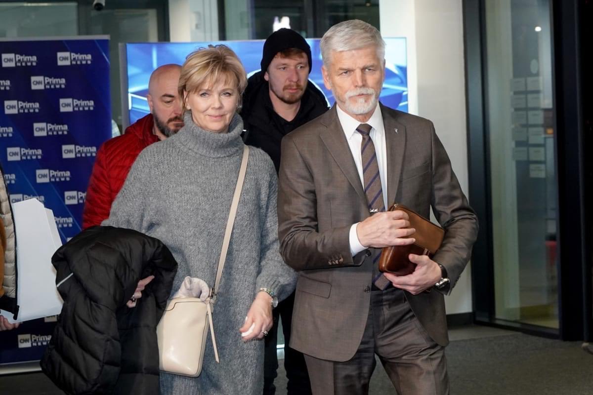 Já nebrečim. Ty brečíš.