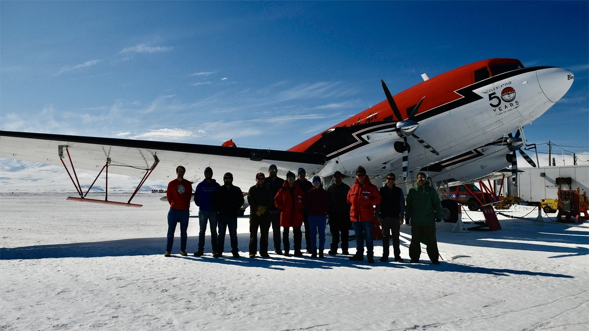 COLDEX_STC's tweet photo. ✅The South Pole-based airborne geophysics team has completed science for the season, finishing a broad survey of the southern flank of East Antarctica's Dome A! Ice structure, thickness, &amp; bedrock data will help plan future surveys for finding ancient climate records in the ice. https://t.co/X3jJfFfseE