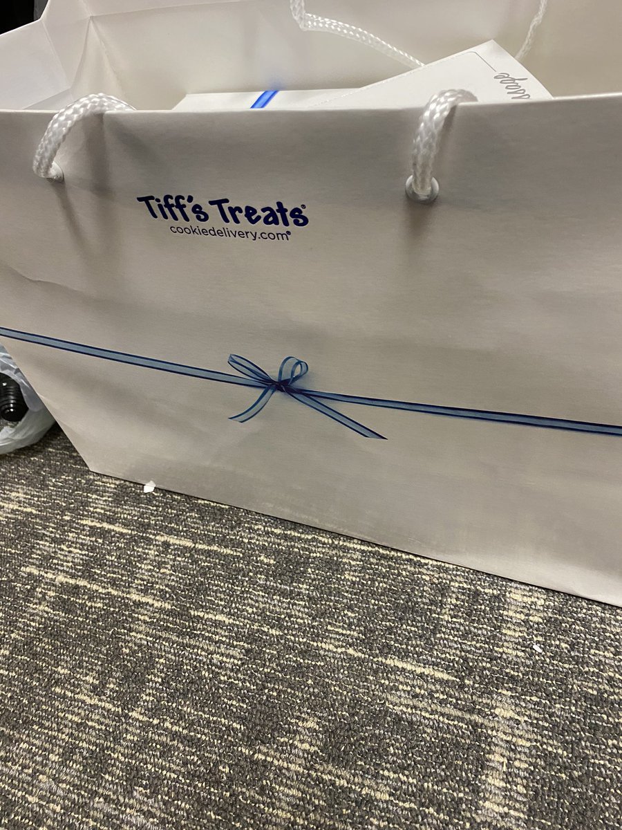 Thank you to <a href="/ChargerTheatre/">FulshearHSTheatre</a> for the show day treats!!