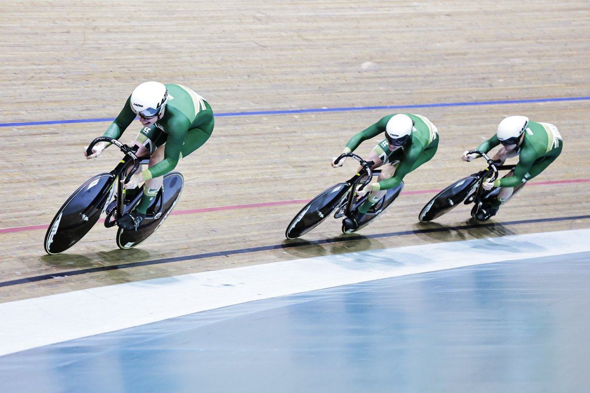Give it up for Marcus Hiley, Harry Ledingham-Horn and Ed Lowe who are our men's team sprint National Champions 👏👏👏

#TrackChamps