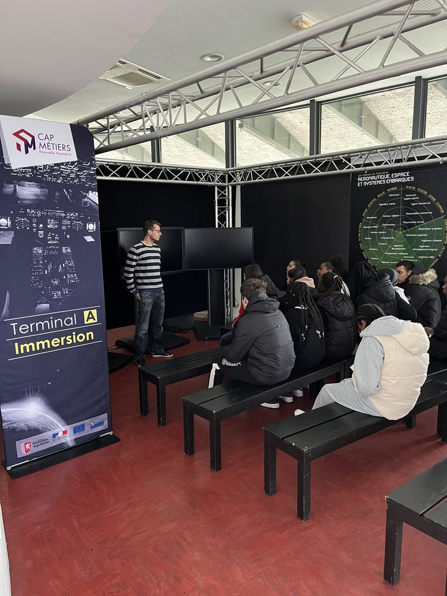 Guilbertsteph86's tweet image. Une Semaine Stage Défense au profit de 18 jeunes de 3ème du Collège Jules Verne, Buxerolles, par #csnjpoitiers avec #ricm #9bima #SSA #14bsmat #cirfamarine #sdis86 #protectioncivile #gendarmerienationale #aeroportpoitiers