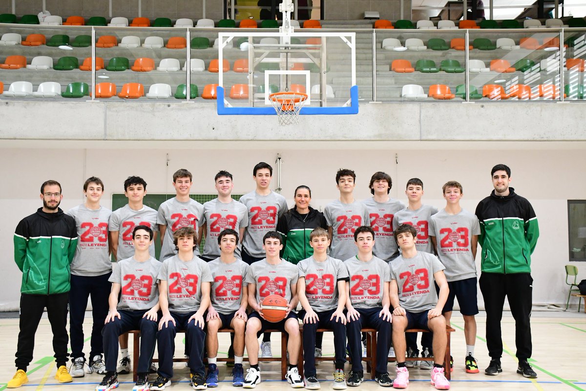 colesanignacio's tweet photo. Victoria para nuestros equipos en partido de primera ronda.
Villaeuropa cae tras darlo todo en la pista.
Enhorabuena chicos y chicas por hacernos disfrutar del baloncesto colegial. 🏀💪🏀💪
¡San Ignacio a segunda ronda! 🟩⬛
@CopaColegial 
@cdsanignacio_ 
@C_Villaeuropa https://t.co/6B3Qa1enOm