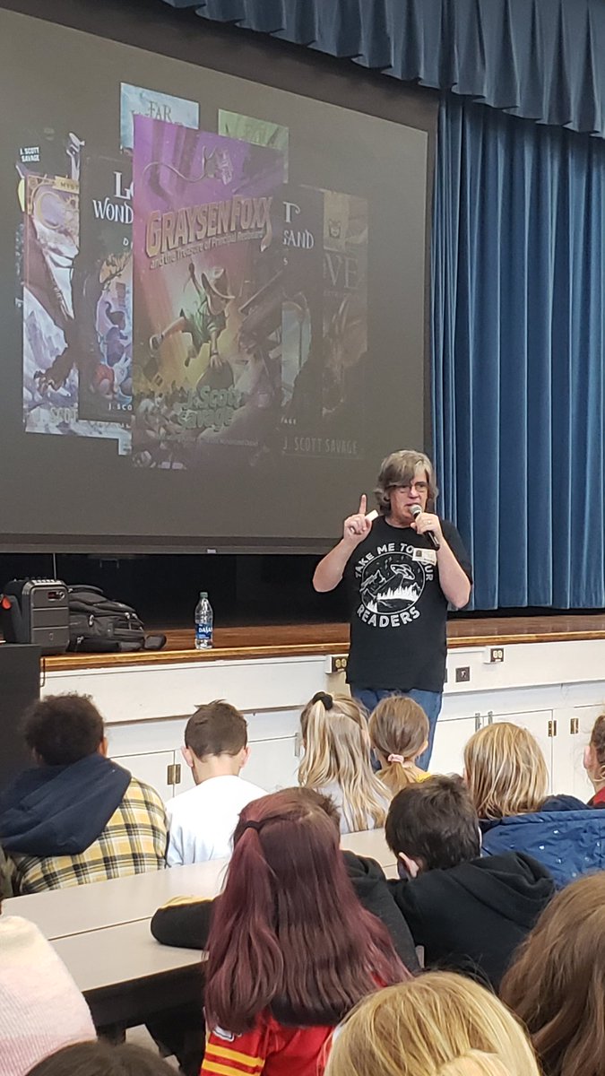 Library_PVMS's tweet image. To kick off #SPSReads 3rd-5th graders @PViewSPS had the honor of creating a story with author @jscottsavage Discovering that neurodiverse thinking leads to creativity! @officialSPS #spslib #storieswelove @ShadowMountn #graysonfoxx