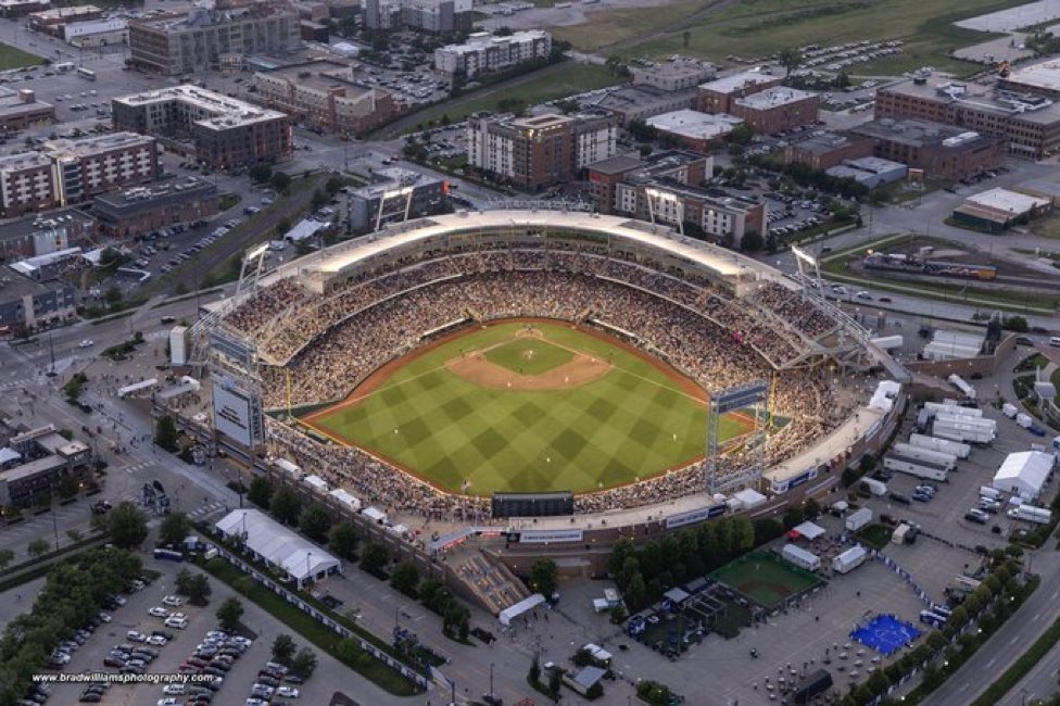 baseballmama's tweet photo. @YellowTuxJesse @TheSavBananas @CharlesSchwabFO Omaha obviously, no better place than the chuck! Right @_brennajohnsonn ? https://t.co/VRlnaB9ZBY