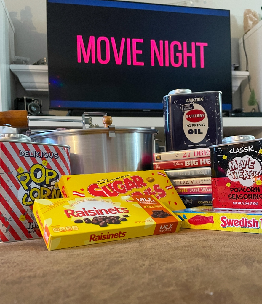 Step up your movie night game with one of our newest gift baskets, the Movie Night Gift Box. 🎥🍿 Complete with a Whirley Pop Hand Cranked Popcorn Maker, popcorn, popcorn oils and seasoning, and candy, this is the set that keeps on giving for more movie nights to come. 😉
