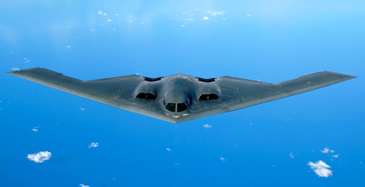 TheBigDataHead's tweet image. I just love B2 Bombers!