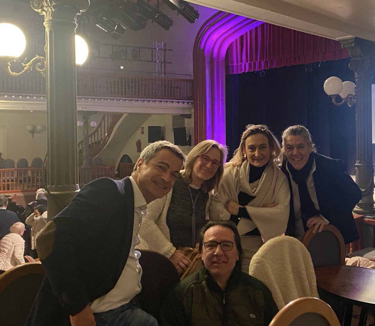 Fem vila!
Fem fira!
Avui som al #pregó de la 172a <a href="/firacandelera/">LA CANDELERA</a> 
#molinsderei