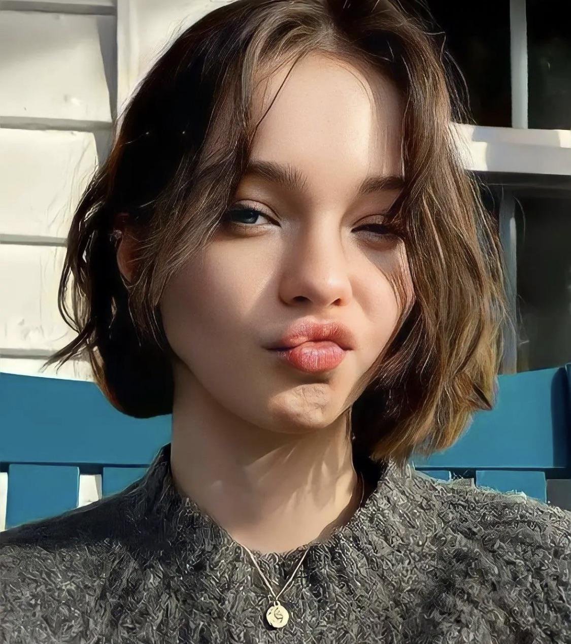 HornyBoy96 on Twitter "Emma Myers. 😍😍😍 https //t.co/30cAKv4S1u" / Twitter