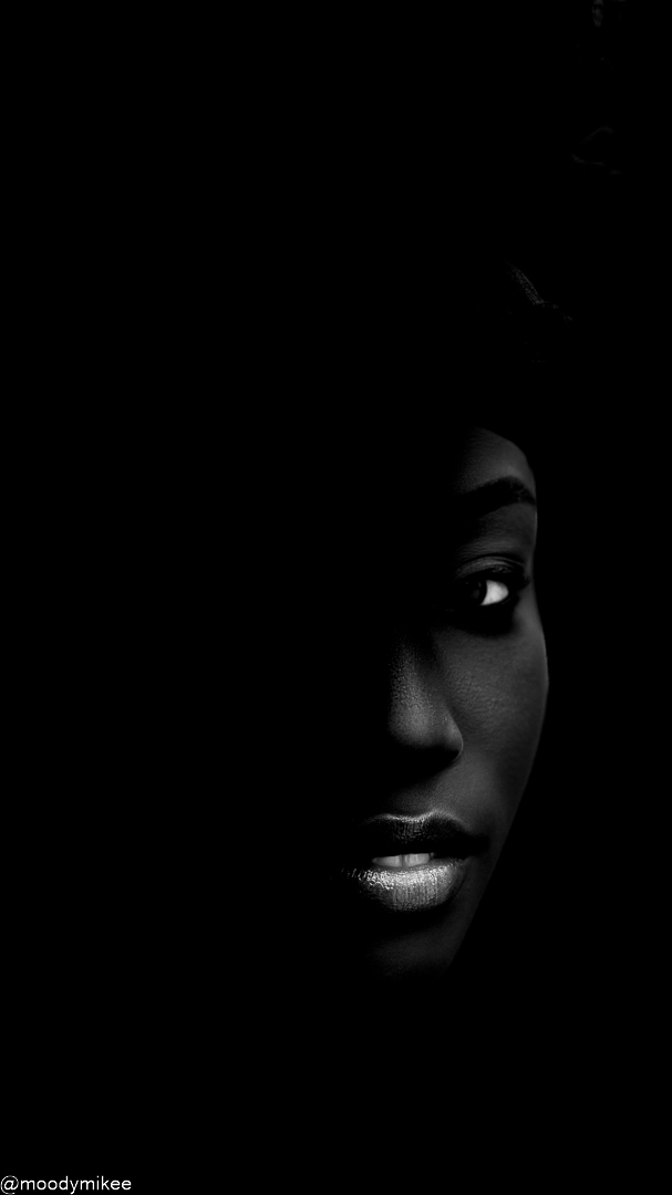 2/3
#MoodyMikee #streetmeetdc #moodygrams #blackandwhitephotography #photography #blackart #blackartist #blackphotographer