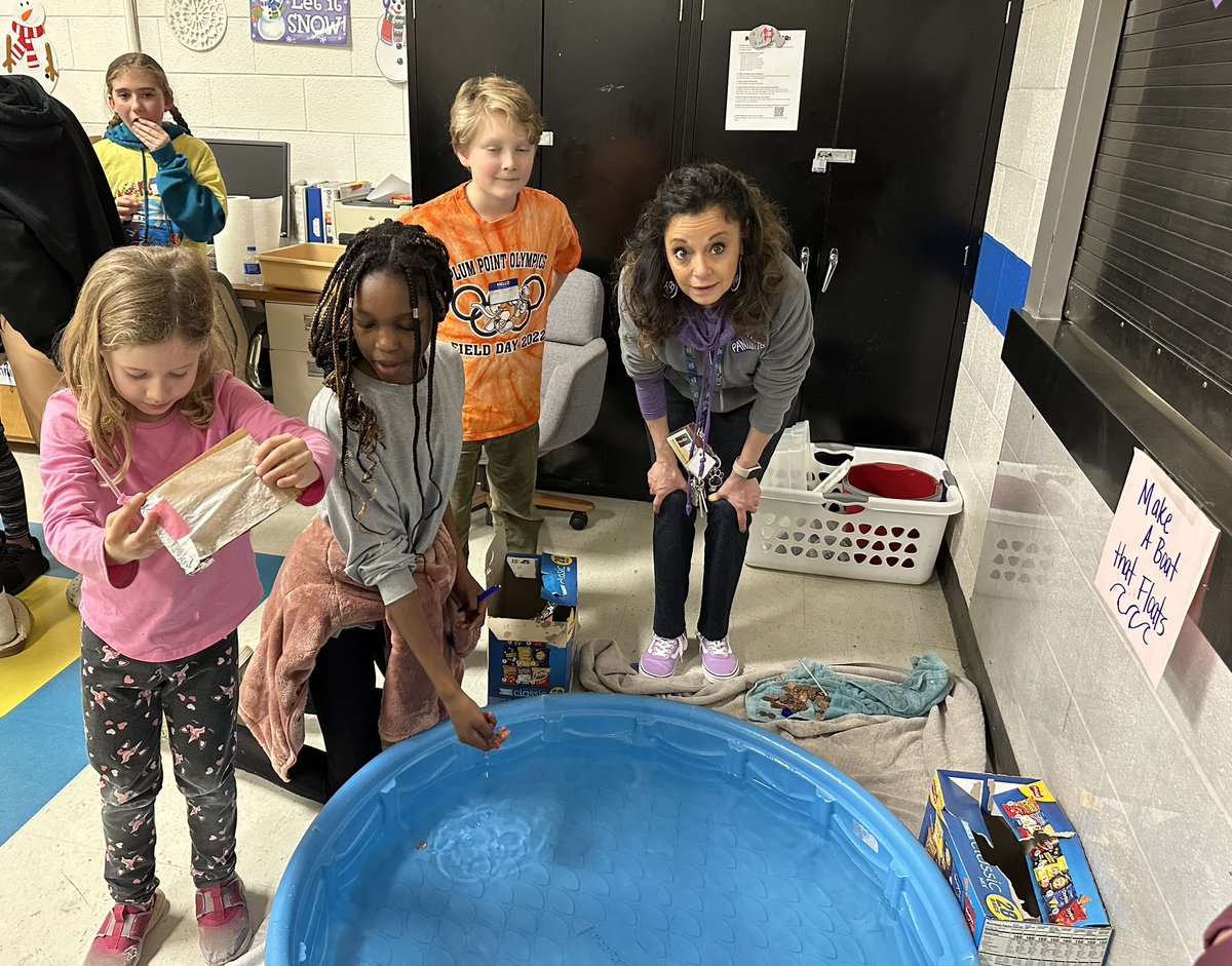 Math Night our @PlumPointESCCPS Destination Imagination team led three #STEM stations of water and fun! 350 people! @STEMinCCPS @CalvertnetMath we gave 77 Nature STEM ideas from @dailystem Thanks @ConstellationEG