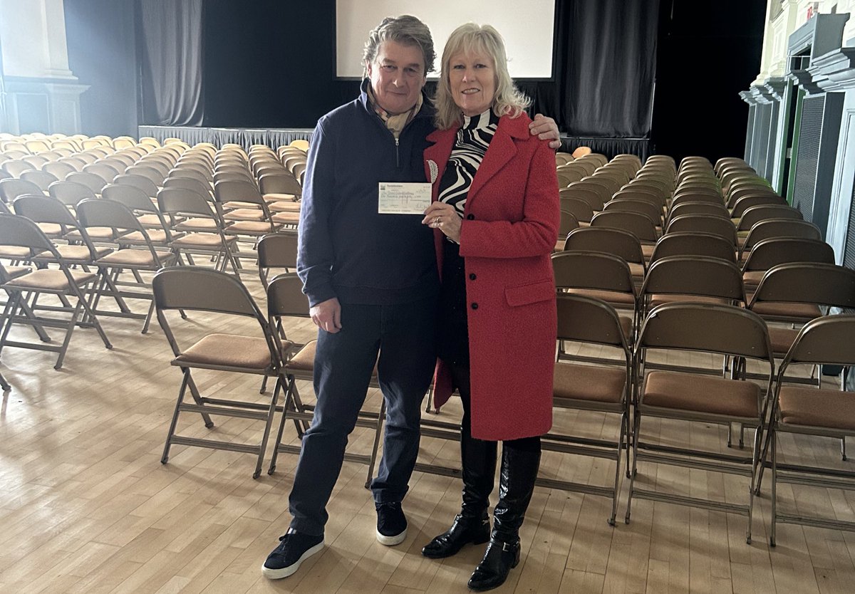 The Hon Co Trust awarded £1000 towards the new floor at <a href="/stroud_sub/">The Sub Rooms</a> 

The cheque was delivered by the Assistant Warden <a href="/juliekentmbe/">Julie Kent MBE</a> to the Director Hugh Phillimore who also gave her a tour of the iconic building 

<a href="/parobson59/">Phil Robson</a> <a href="/HSGlos/">Henry Robinson</a> 
#honcoglos #forgloucestershire