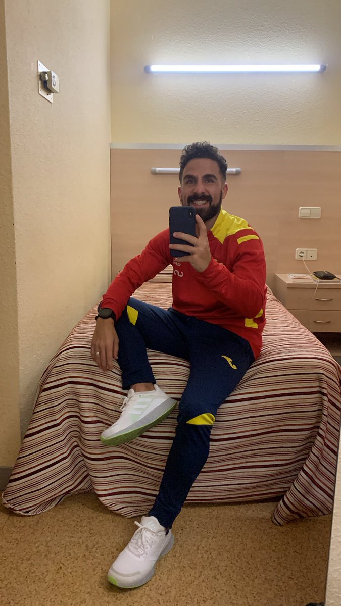 Matias_Gomezz's tweet photo. Dicen que uno siempre vuelve a los lugares donde fue feliz. 🫶🏻❤️
Road To Chipre‼️🥋🇨🇾 Empezamos la concentración con el Equipo Cadete,Junior y Sub21 para afrontar el #Europeo2023
👊🏻🧠🫀
#MatiGomez #Karate #Kumite #NationalCadetCoach #KarateOlímpico #ESPKarateTeam
#OneDreamOneWay https://t.co/KBSjtA594x