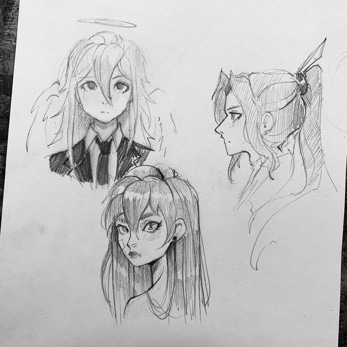 Art doodles, we have random pretty lady, Angel Devil and Mu Qing, super random lol #art 