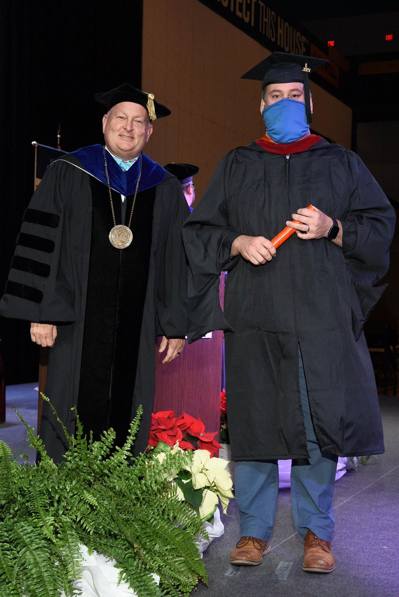 TennJB's tweet photo. Congrats to @KC4UTM on a fantastic tenure at @UTMartin. The @UTIAg is lucky to have you as its new Senior Vice Chancellor/Senior Vice President! #beUTMproud https://t.co/5pyE7XNDFE