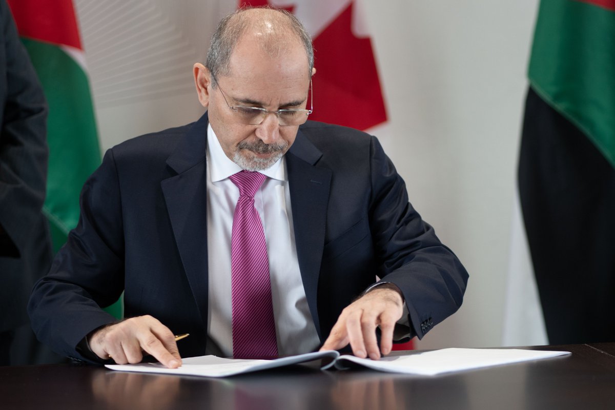 Harjit Sajjan tweet media