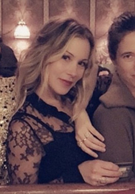 Jen harding

𝕯𝖔𝖒𝖎𝖓𝖆𝖓𝖙 
𝕭𝖎𝖘𝖊𝖝𝖚𝖆𝖑
𝕸𝖚𝖑𝖙𝖎𝖘𝖍𝖎𝖕
𝕬𝖉𝖒𝖎𝖓 21 𝖗𝖕 18+ 𝖔𝖓𝖑𝖞.
𝕾𝖔𝖒𝖊 𝖑𝖊𝖜𝖉
𝕺𝖓𝖑𝖞 𝖗𝖕 𝖎𝖓 𝖉𝖒𝖘.