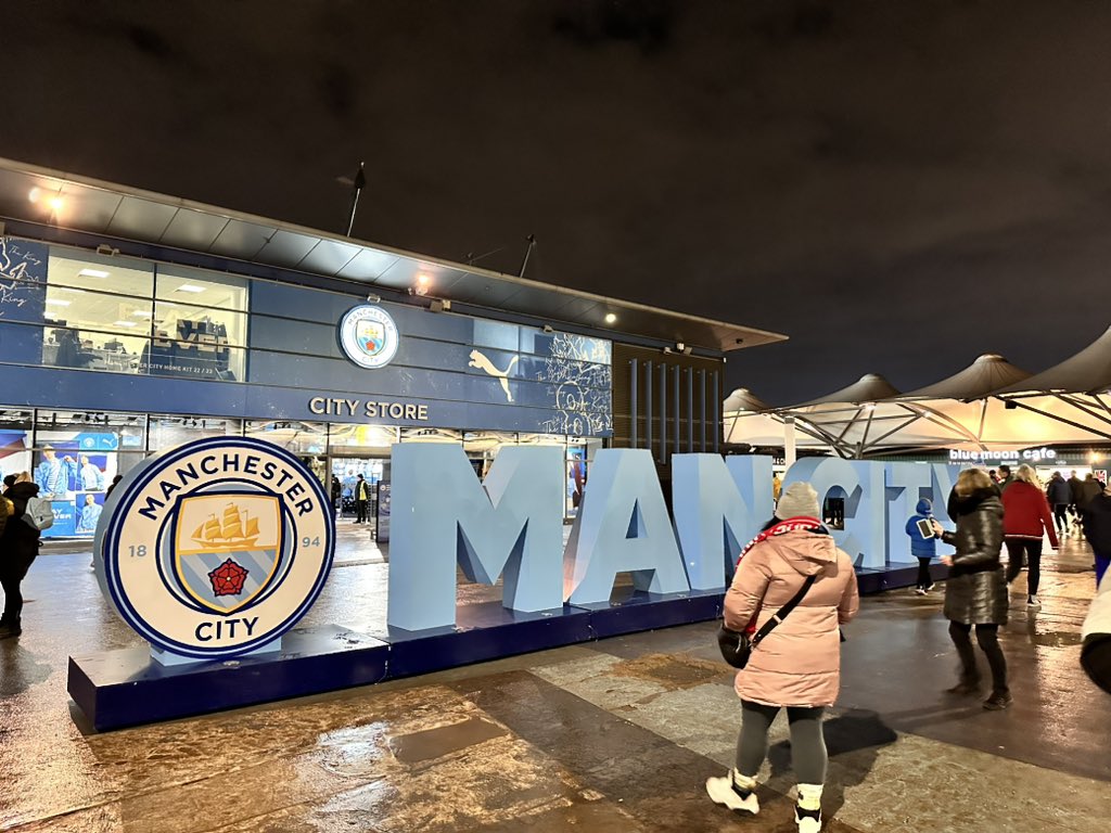 Ss__Q's tweet photo. #ManCity #مانشستر_سيتي يوم للذكرى 💙 https://t.co/tYv9ObxF4B