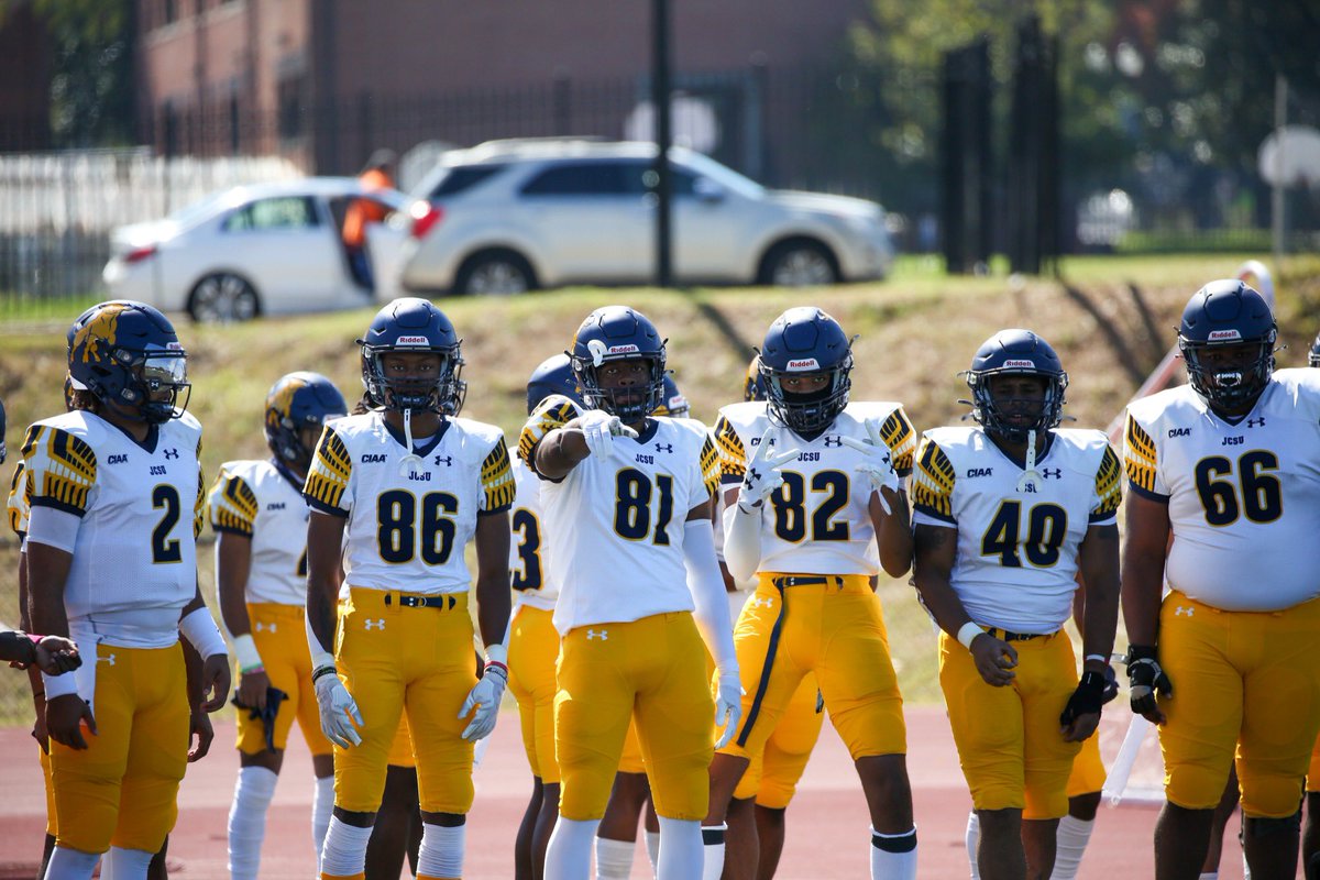 #AGTG After a great conversation with <a href="/CoachFlowers/">Coach Maurice Flowers</a> I am extremely blessed to have received my first HBCU offer from <a href="/JCSUFootball/">Golden Bulls</a>