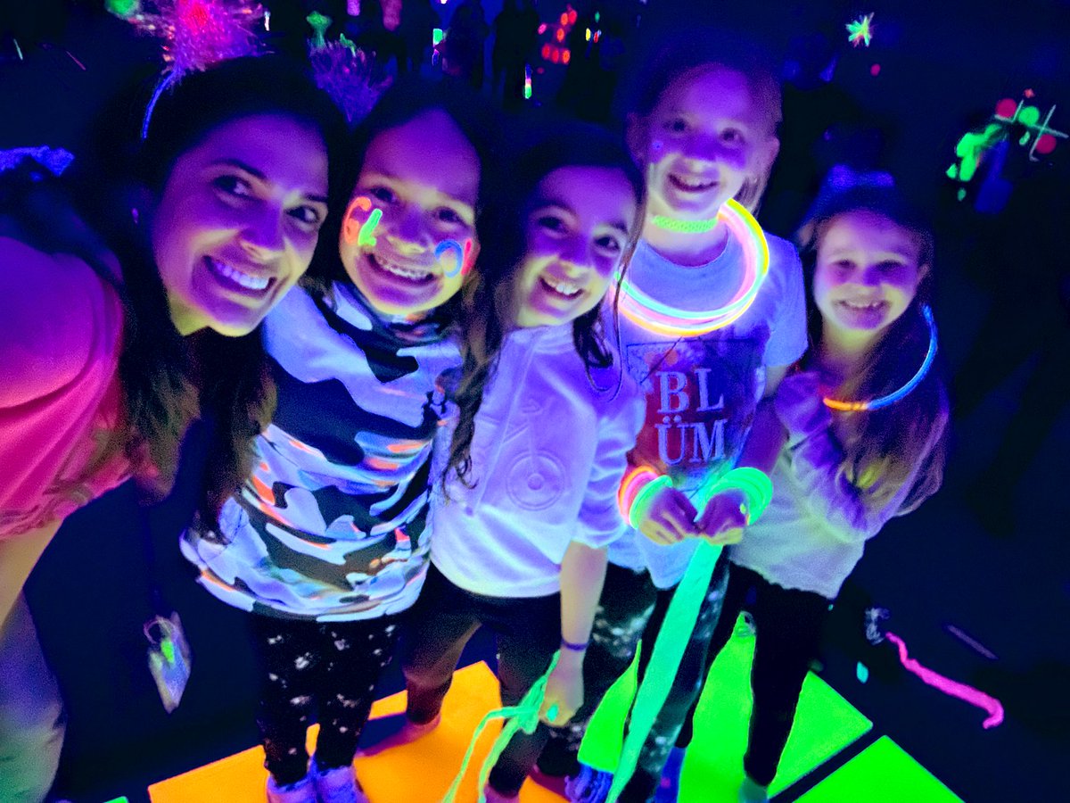 magdalenajistel's tweet image. So much fun @Cypress_Cheetah Glow Party! #1LISD #CYPRoadTrip