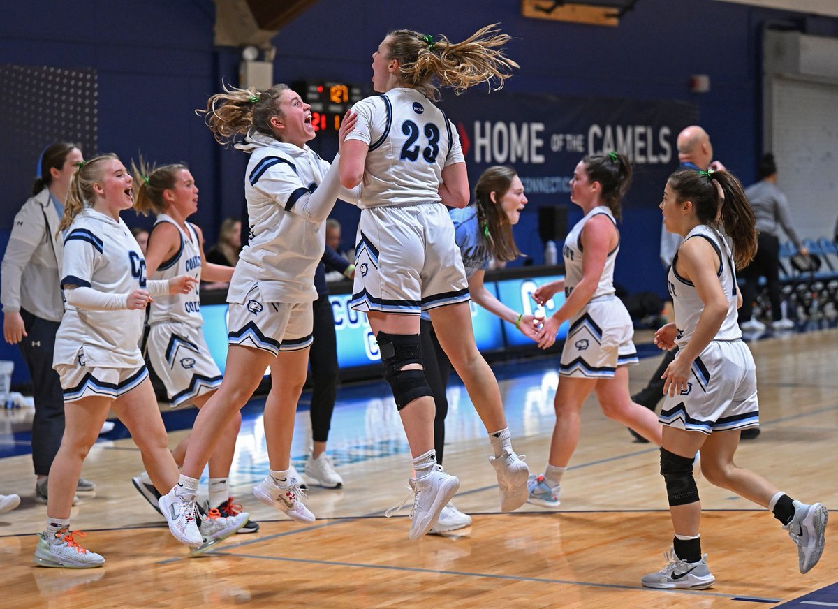 .<a href="/conncollegewbb/">Connecticut College WBB</a> defeats Bowdoin 60-56 for the program's first win over the Polar Bears in 29 years! 
🏀 Rebecca Oberman-Levine - 23 pts
🏀 Molly Cronin - 13 pts, 6 ast
🏀 Jaycie Rojik - 10 pts, 7 rebs

📰 bit.ly/3XI85ew