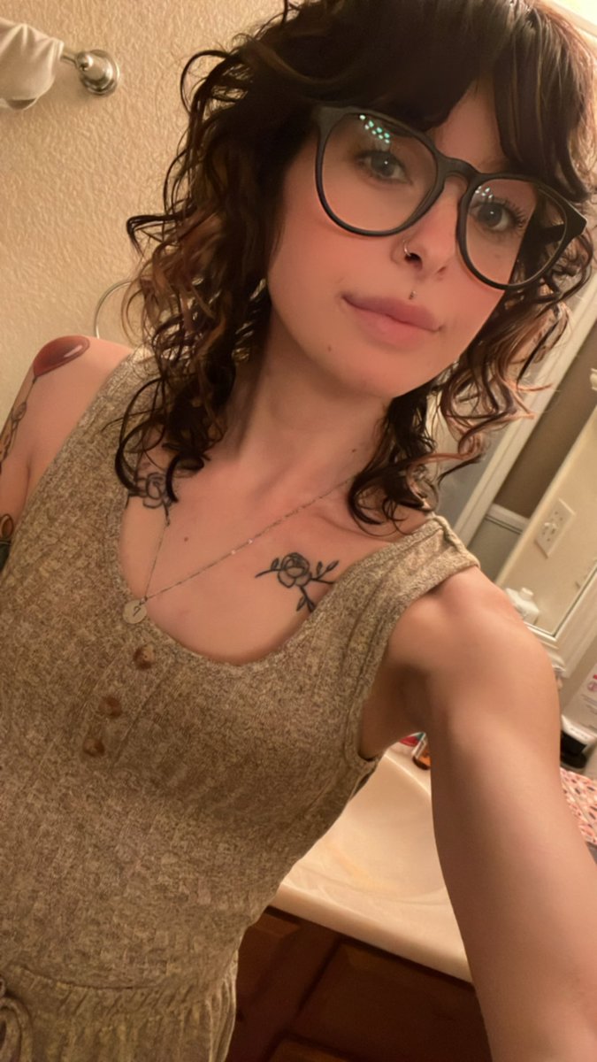 TaylorDrienne's tweet photo. ✨❤️‍🔥✨ https://t.co/WwkkwlbDJi