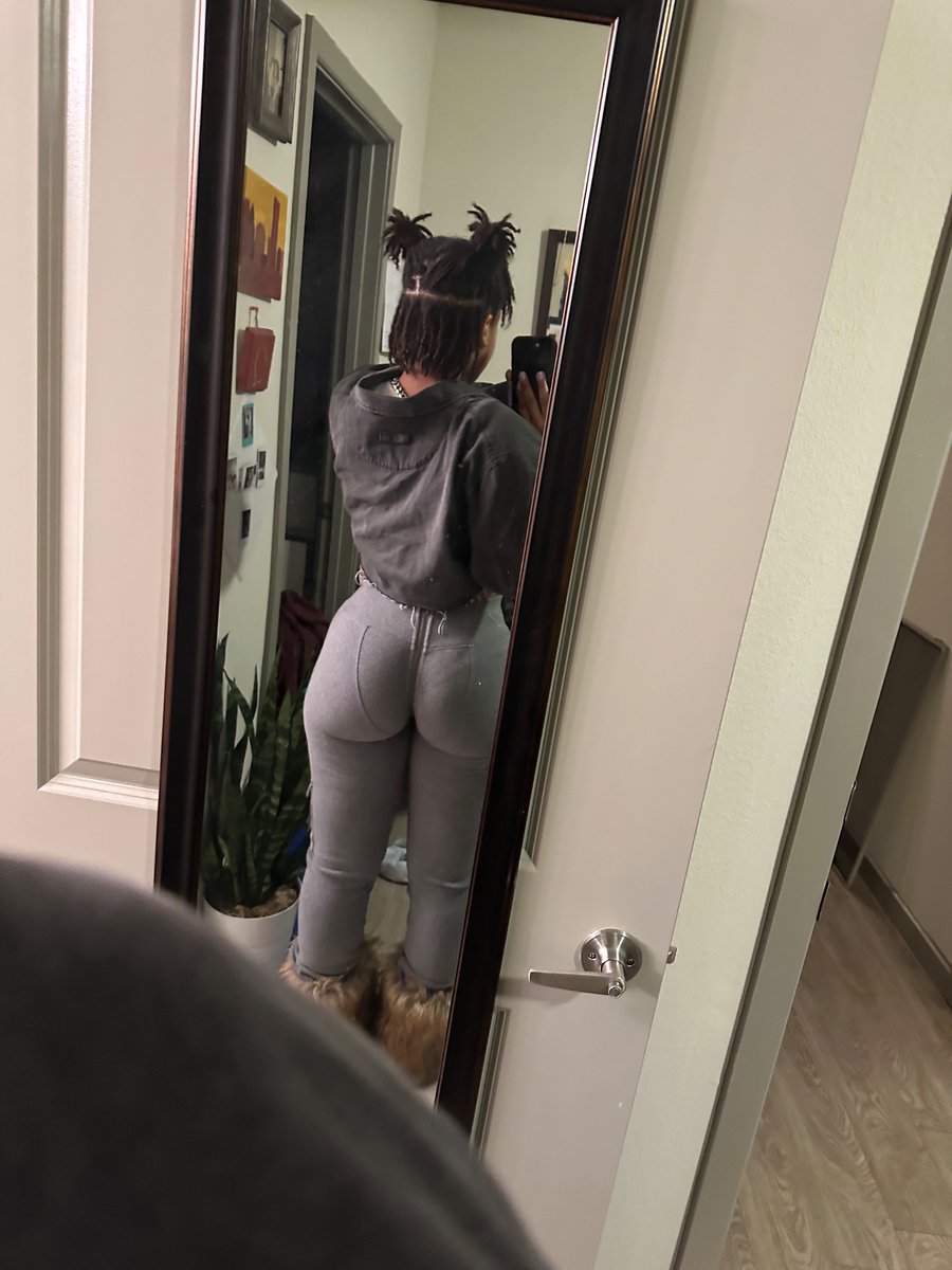 YuhhhDels's tweet image. dumper 🐶