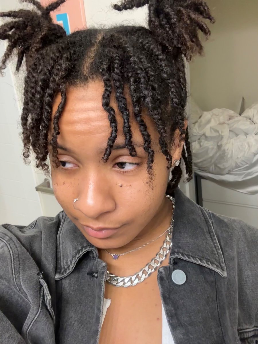 YuhhhDels's tweet image. dumper 🐶