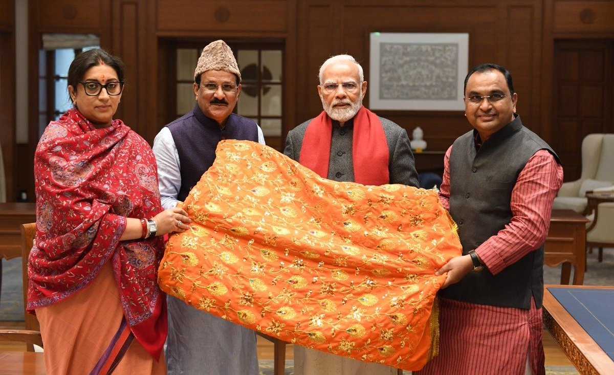 IR_Defense's tweet photo. @LuckPrabhakar @BBCHindi इसे बता जो हजारों इंसान का खून पीकर मांस चबाकर चादर चढ़ा रहा👇 https://t.co/rzX9tpWF4n