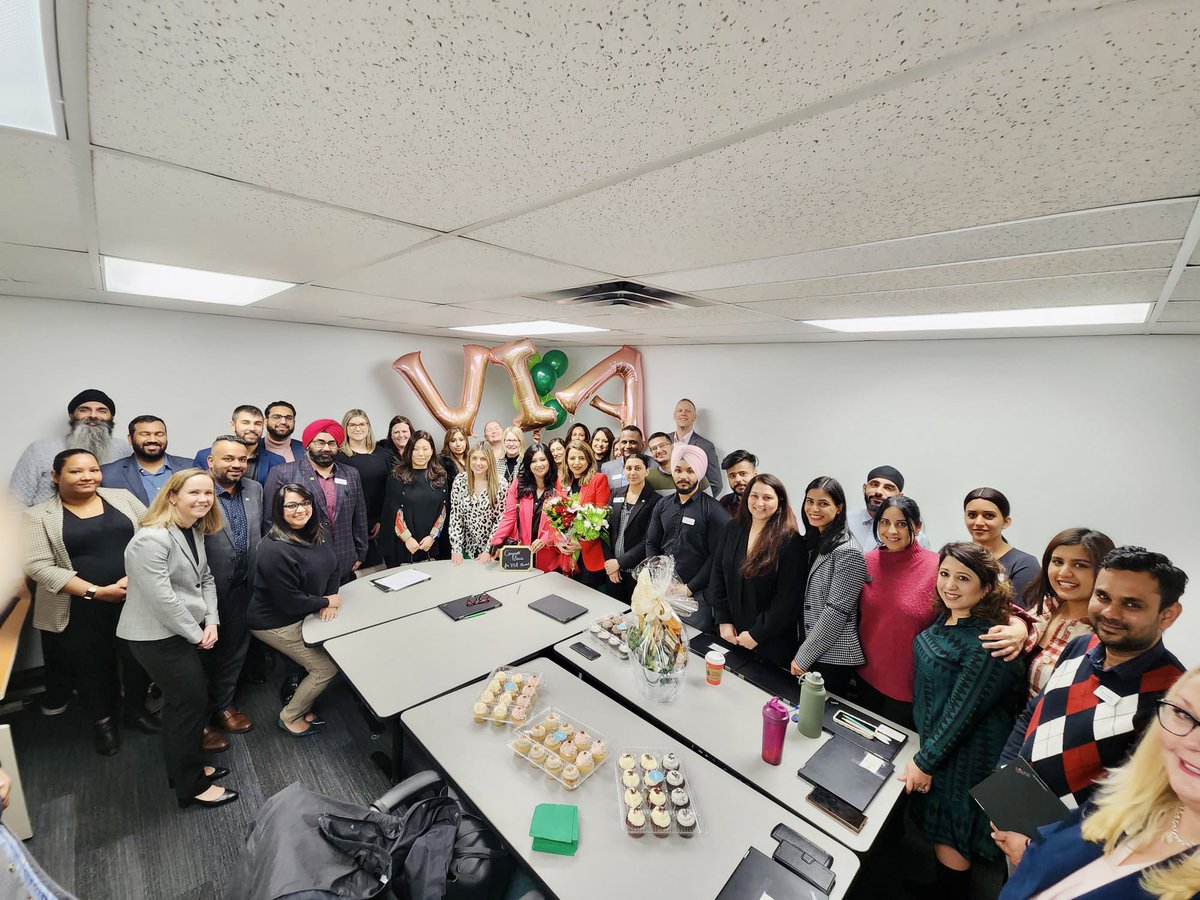 Dreams come true for those who’re patient &amp; believe💚Not only have I heard this from my leaders but experienced it in my TD journey. It is an honour for me to receive “Vision In Action” award this year. Thank you to my leaders <a href="/juliearmour_td/">Julie Armour</a> @CSir_TD <a href="/jtbains/">Jatinder Bains</a> #Believe #Beyond