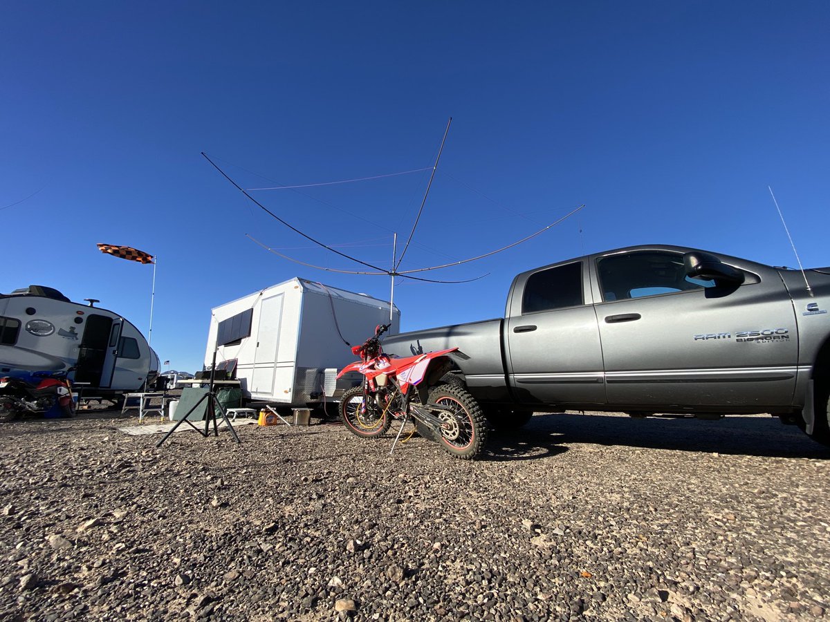 Great time at Quartzfest with some good friends. Tried out the homade Hexbeam and made a contact with Hayden of ⁦@HamRadioDX⁩ hex to hex!