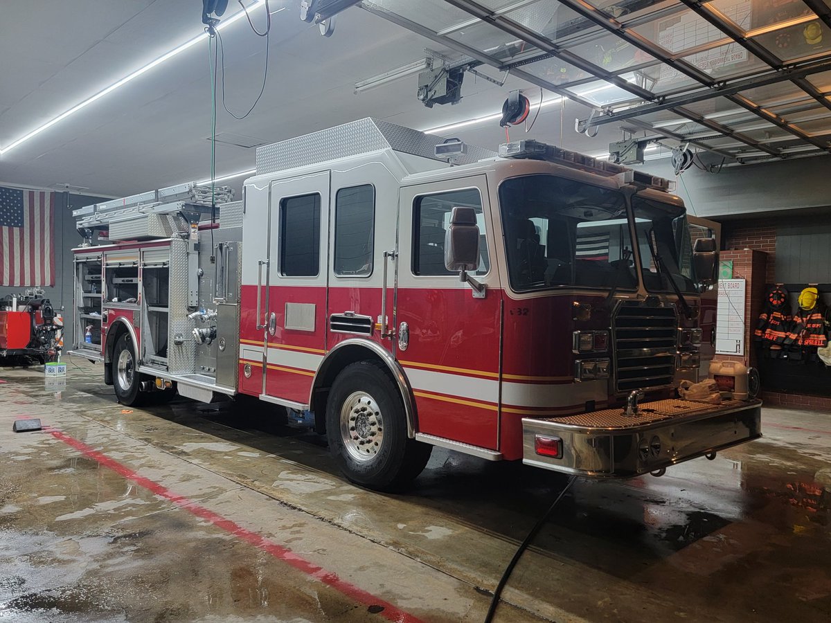 MattTur77119133's tweet photo. Upgraded our rescue truck. Should be in service in a few weeks https://t.co/H4rb3DoX9q