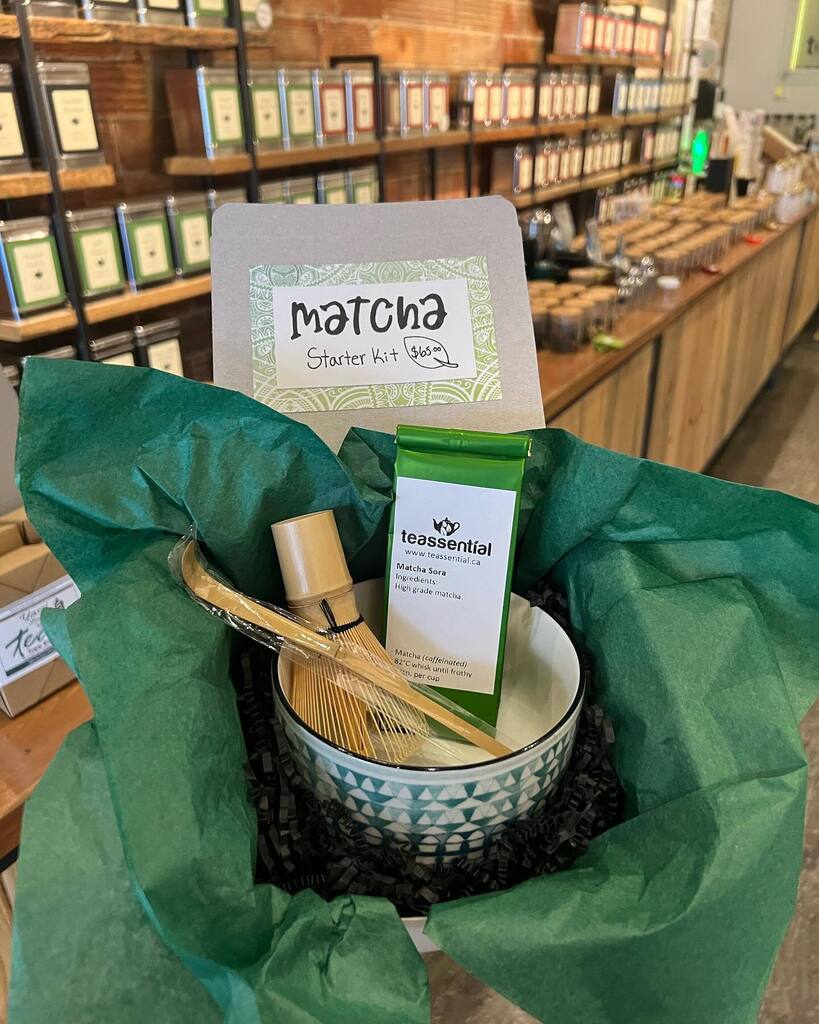 teassential's tweet image. NEW! Matcha Starter Kits! These kits include a matcha bowl, bamboo whisk and scoop, as well as 50g of our Matcha Sora. The perfect gift for someone who wants to start their matcha journey 🍵

#teassential #teassentialspecialtyteas #vernonbc #downtownv… instagr.am/p/Cn8WeOxLApz/