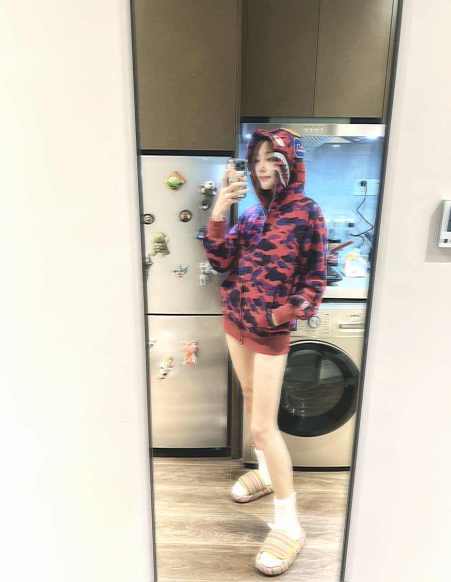 lookfacey's tweet photo. 这件外套真的很喜欢。 https://t.co/aUMOAirKe0