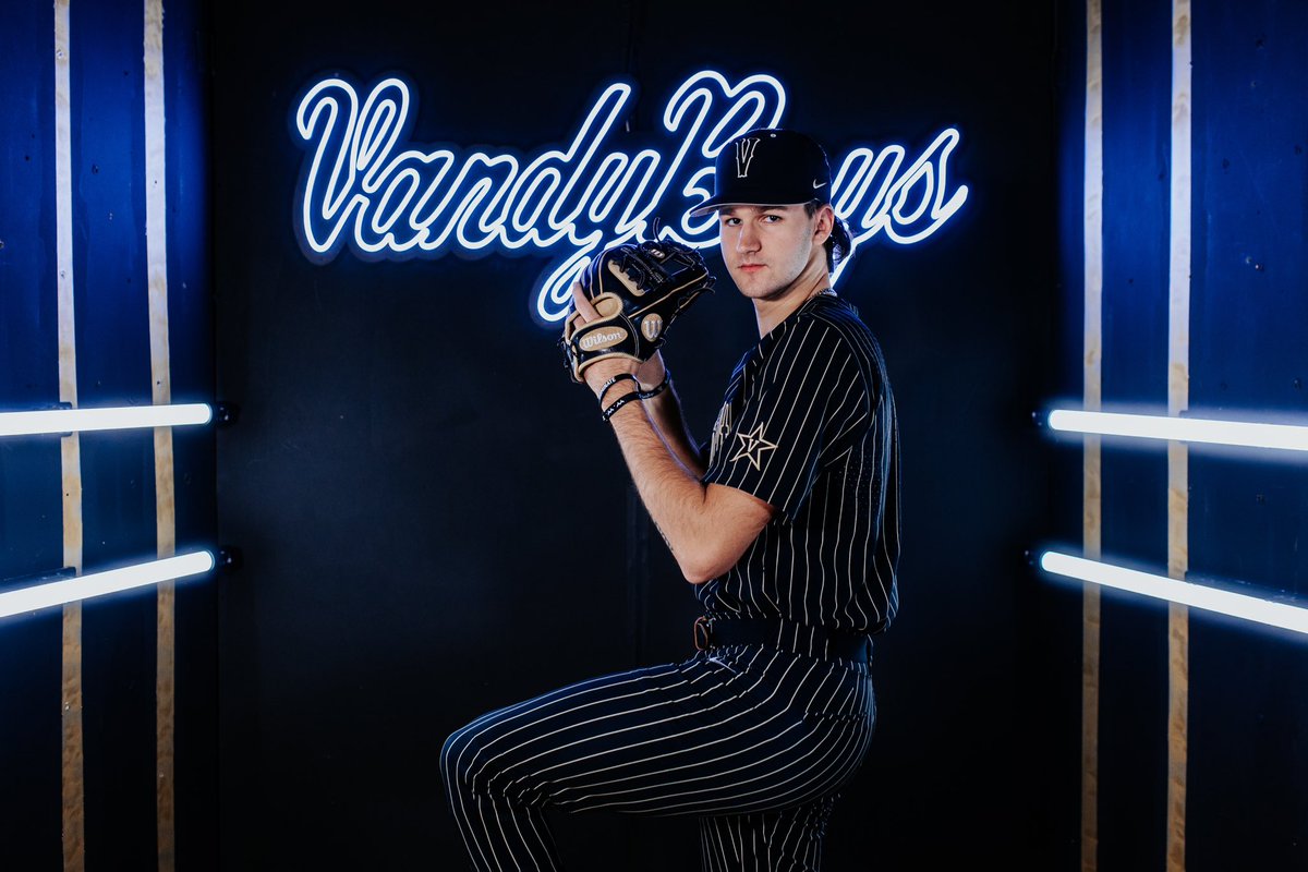 Ethan30Robinson's tweet image. West End soon ⚓⬇️ @VandyBoys