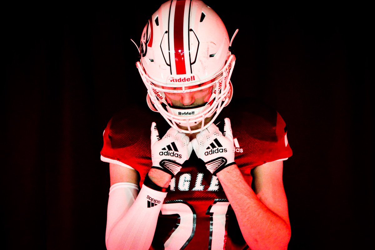 Committed!🦅 #goeagles <a href="/CoachJayLong/">Jay Long</a> @coach_crabbCSC <a href="/micahsmith6/">Coach Smith</a> <a href="/Coach_DeSanti/">Coach DeSanti</a> <a href="/WesCoomes/">Wes Coomes</a>