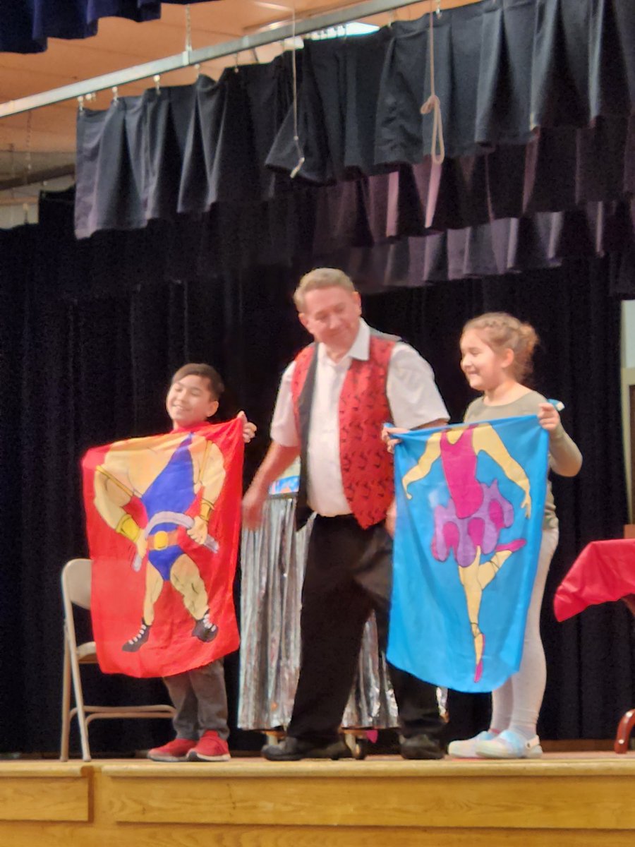 We're continuing to celebrate Reading Month with a visit from Steve Somers Amazing Teacher who shared the magic of reading!❤️📚 <a href="/TamLibrarian/">Tammie Librarian</a> <a href="/vbschools/">VBSchools</a>