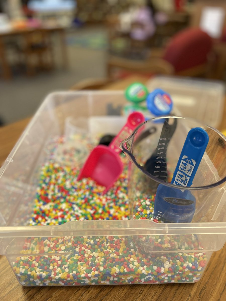AlgerLibrarian's tweet photo. “It’s so satisfying!” Thanks @REFIGives and our corporate sponsor Myers Ford Co for our Sensory Bins on the Go🛻💕 https://t.co/eBoyLlRjf3