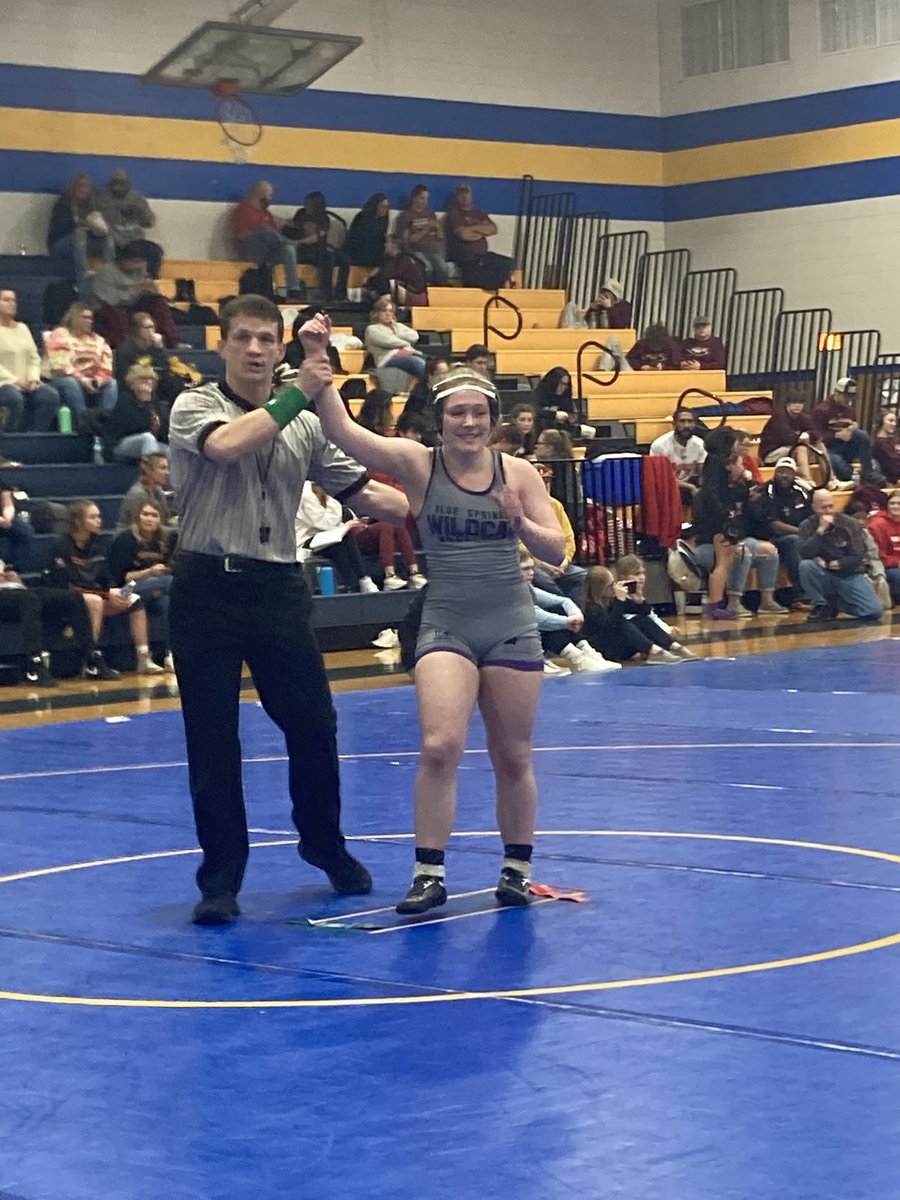 Congratulations to Mady Banker on getting her 100th career win! <a href="/BSSDnews/">Blue Springs Schools</a> @BSmoWrestling <a href="/WildcatsBSHS/">BSHS Wildcats</a>