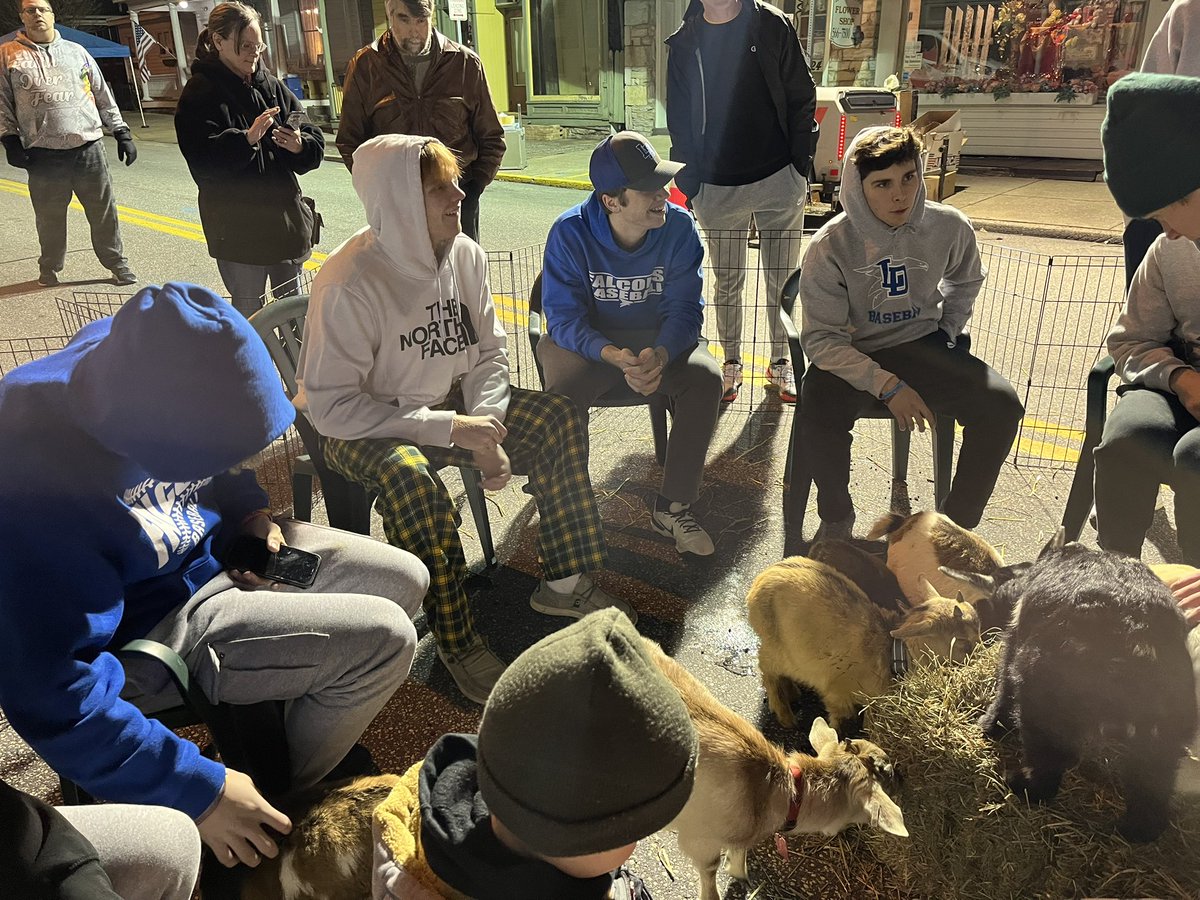 Winter Fling 2023 Highlight: Diamond Falcon G.O.A.T.S mentoring and talking baseball with the Baby Goats. #bigkids