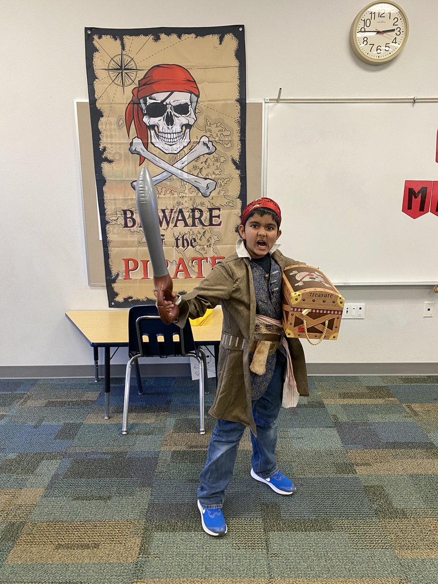 MrsDuranLAV's tweet photo. Our classroom has been taken over by fraction-loving pirates!!! I think they’re ready for their big test on Monday! @LAV4thGrade @LaVillitaElem @CFBDLS #CFBinnovates #cfbproud https://t.co/TaBgwNggMK